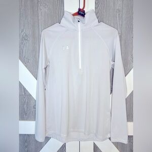 294. Under Armour White Long Sleeve Heatgear Pullover S